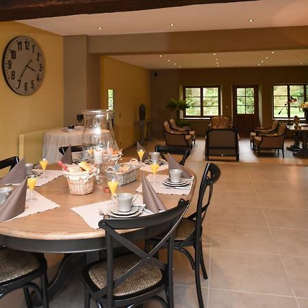 La Correrie Hotel Les Grandes-Armoises Bagian luar foto