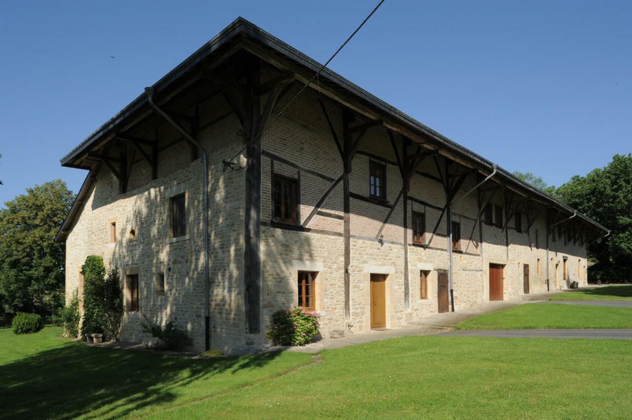 La Correrie Hotel Les Grandes-Armoises Bagian luar foto